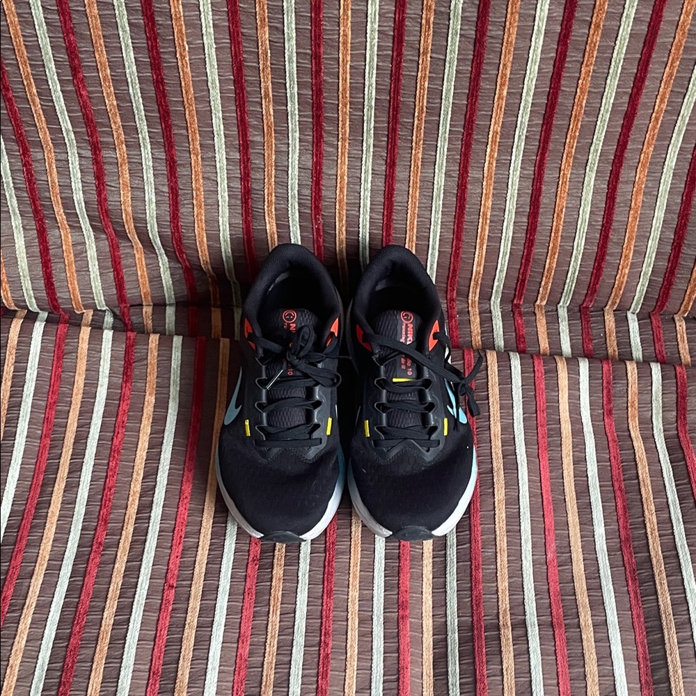 Nike Kids Black and Multicolor Sneakers